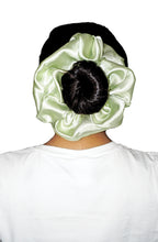 Load image into Gallery viewer, IT GIRL SCRUNCHIE
